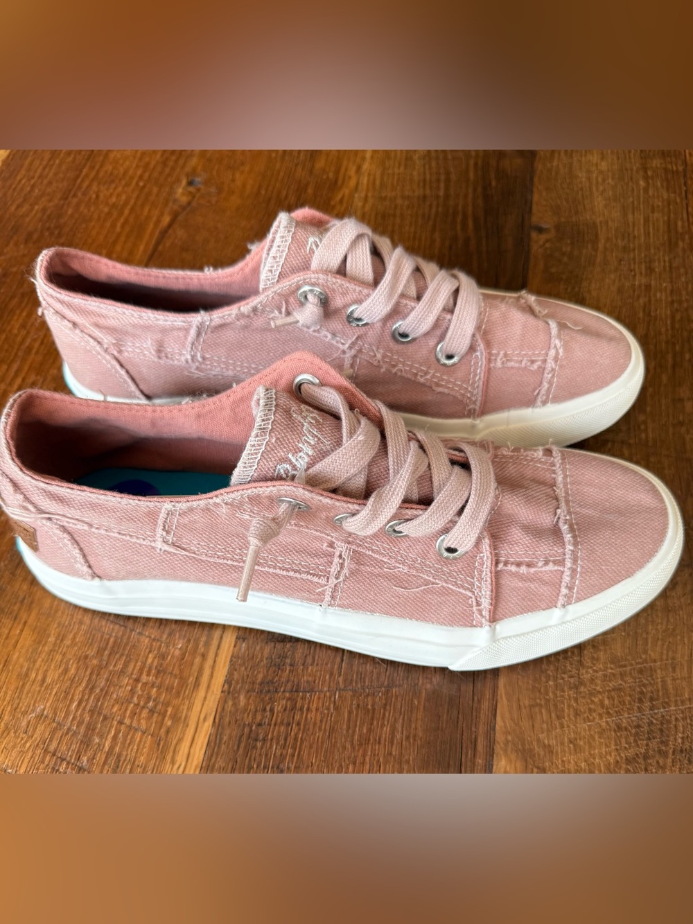 NWT Blowfish Malibu Marley Canvas Lace-Up Sneakers Sz 8.5